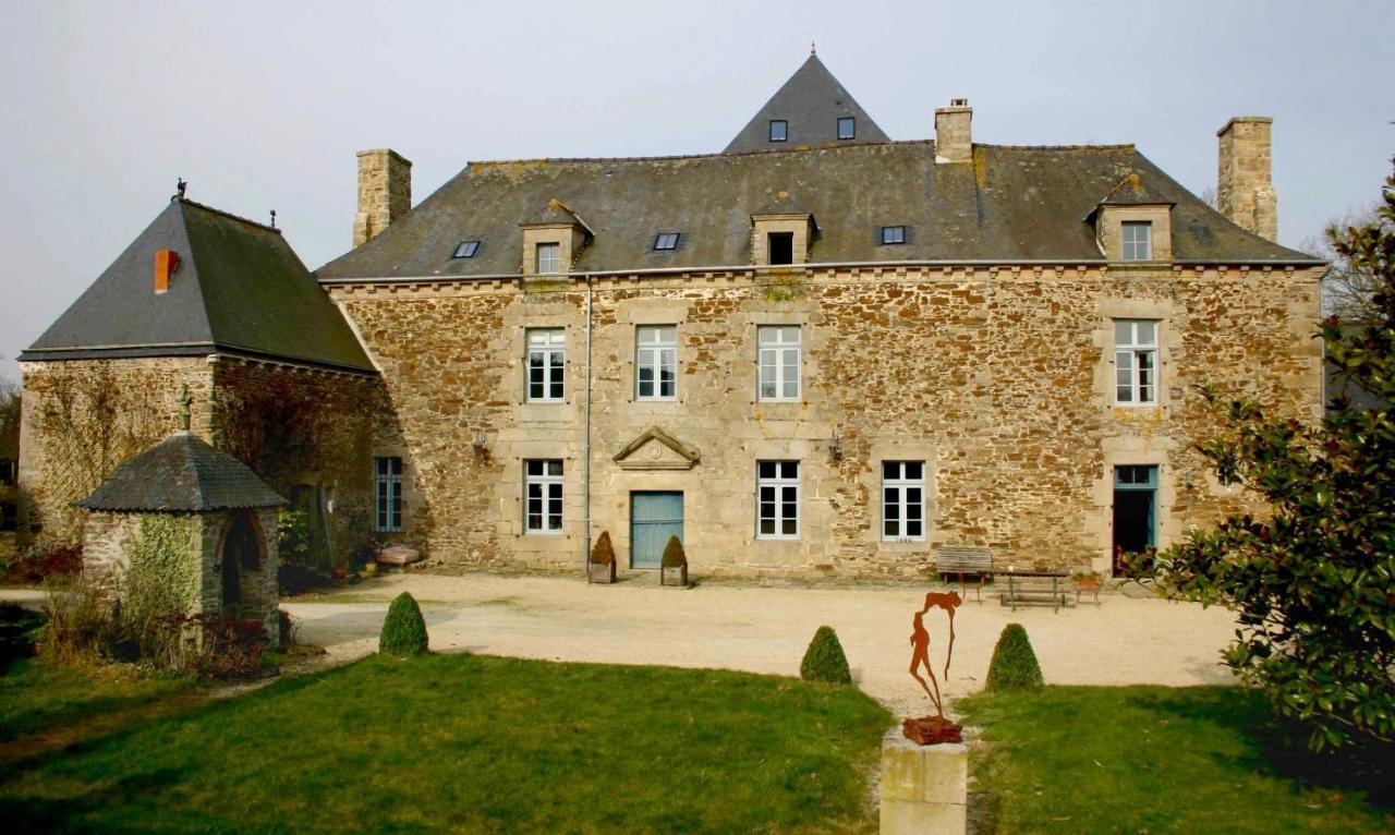 Gite La Terrasse - Manoir Le Plessix Madeuc Corseul Exterior photo